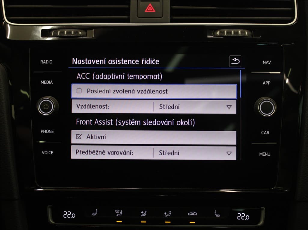 2020 Volkswagen Golf - 11