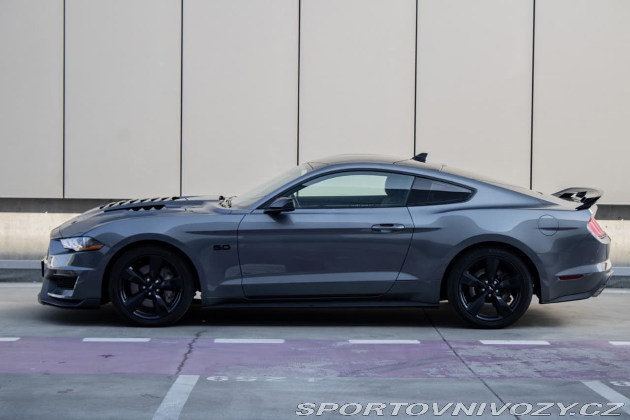 2022 Ford Mustang - 8