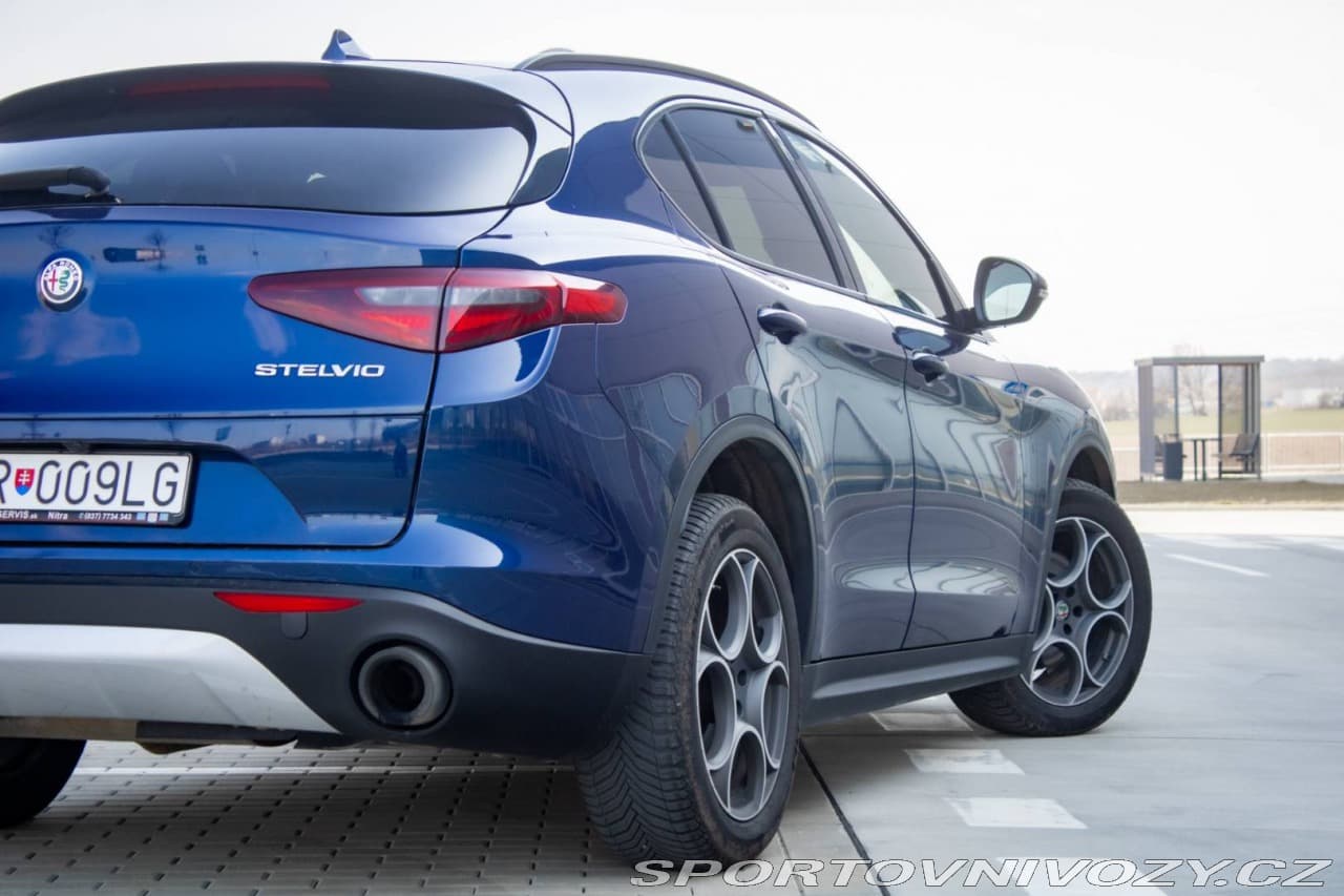 2018 Alfa Romeo Stelvio - 13