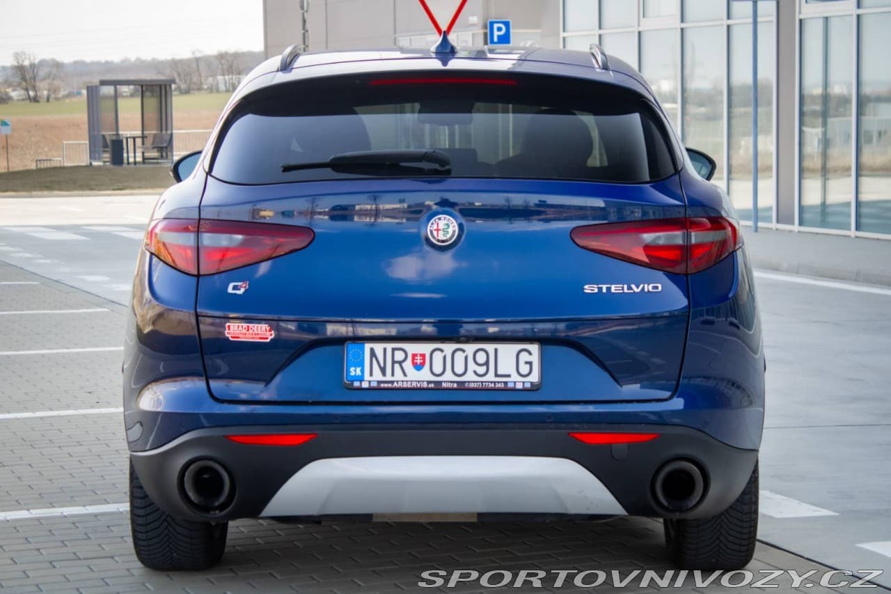 2018 Alfa Romeo Stelvio - 14