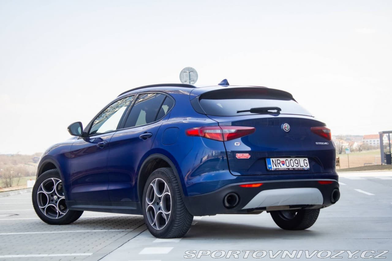 2018 Alfa Romeo Stelvio - 15
