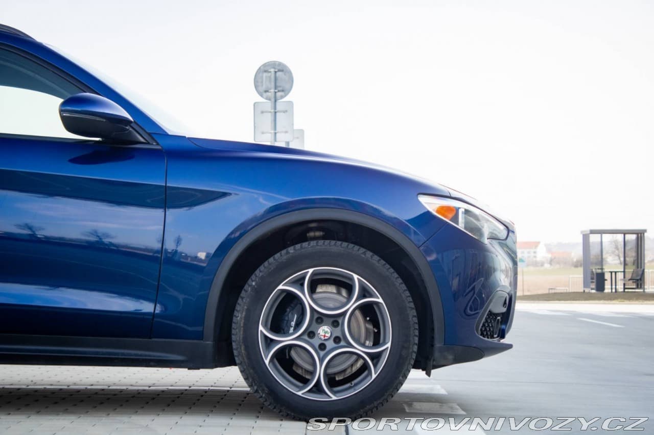 2018 Alfa Romeo Stelvio - 9