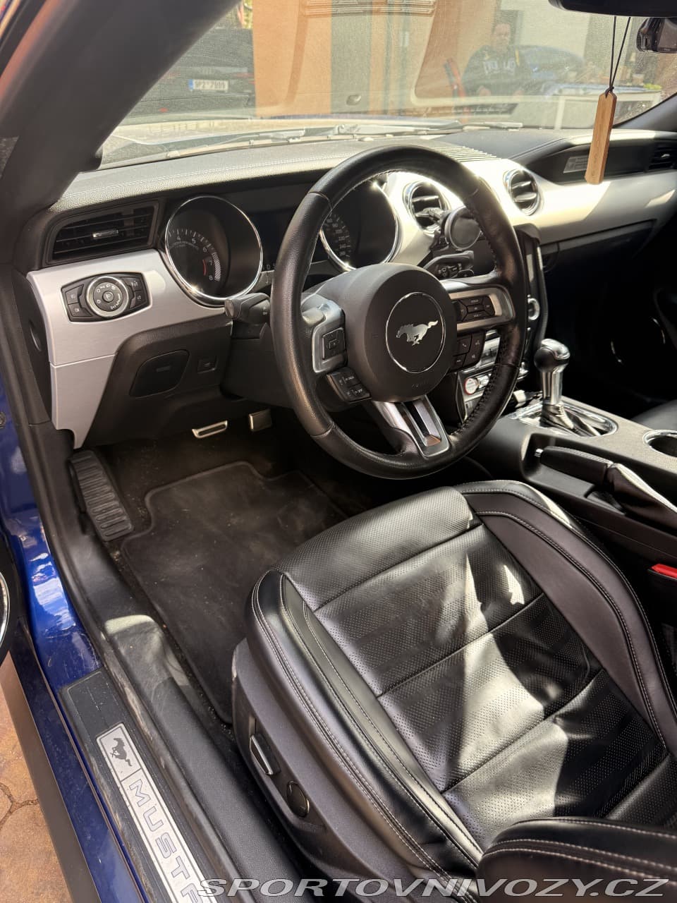 2016 Ford Mustang - 11