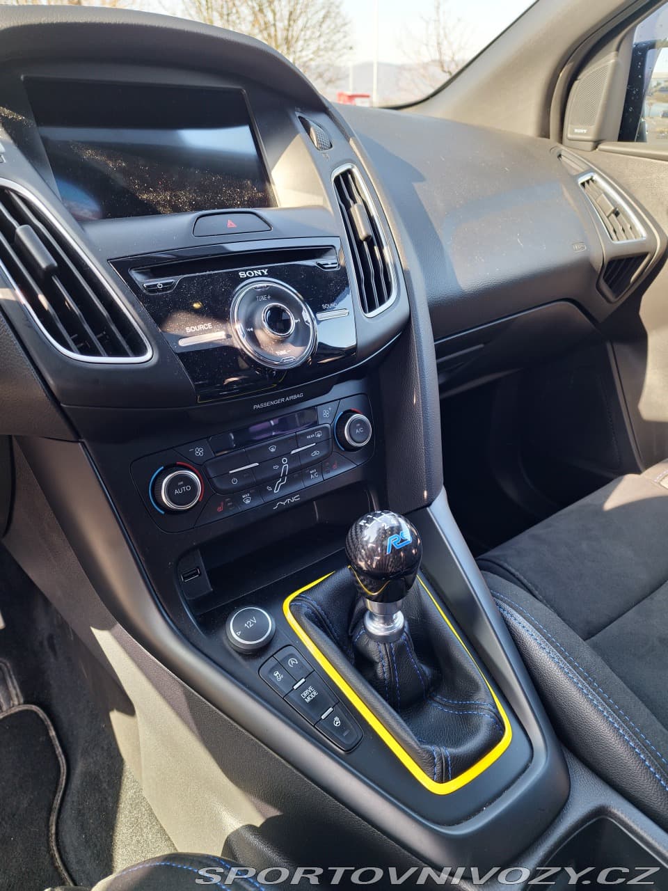 2017 Ford Focus - 16