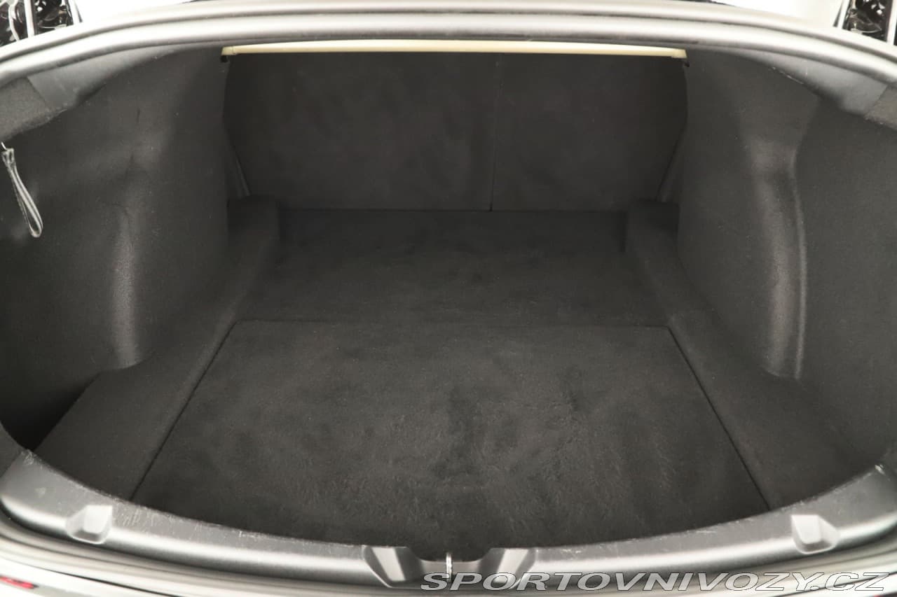 2020 Tesla Model 3 - 11