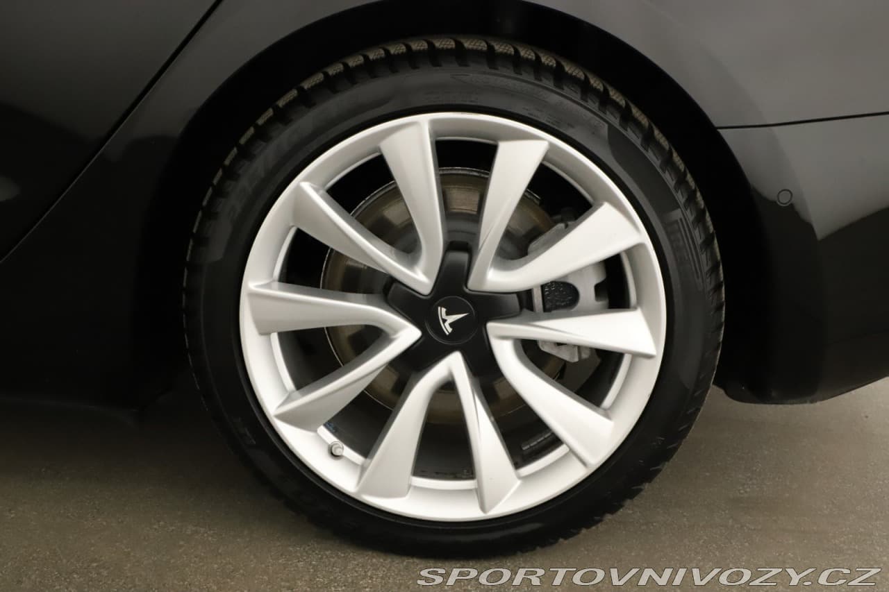 2020 Tesla Model 3 - 12