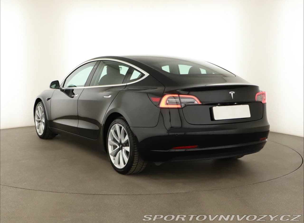 2020 Tesla Model 3 - 4