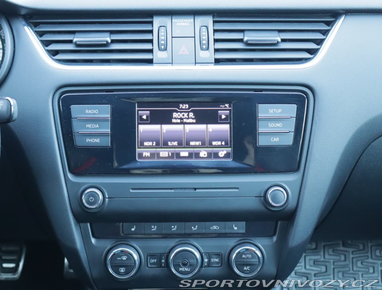 2015 Škoda Octavia - 23