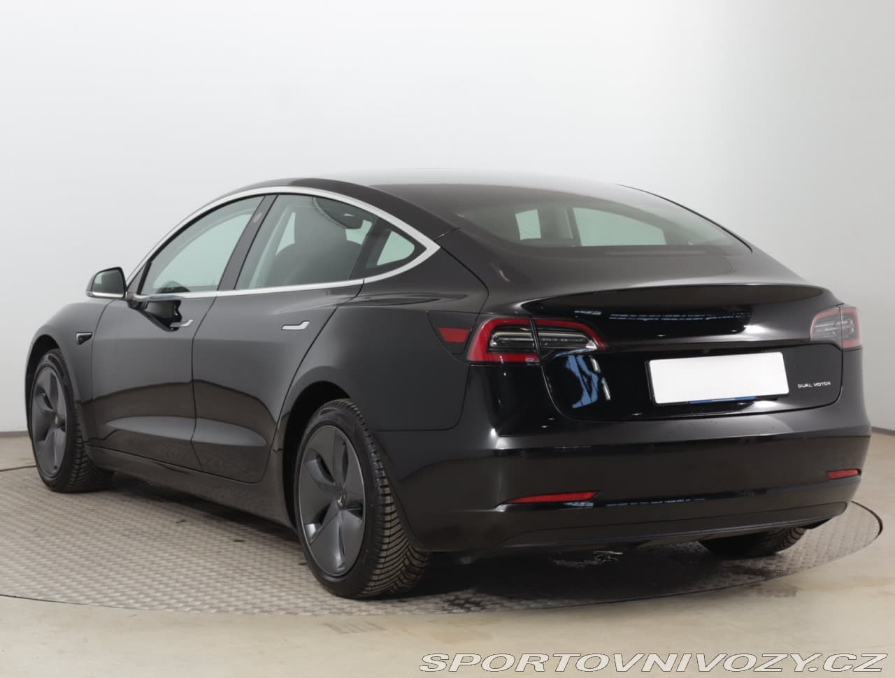 2020 Tesla Model 3 - 4