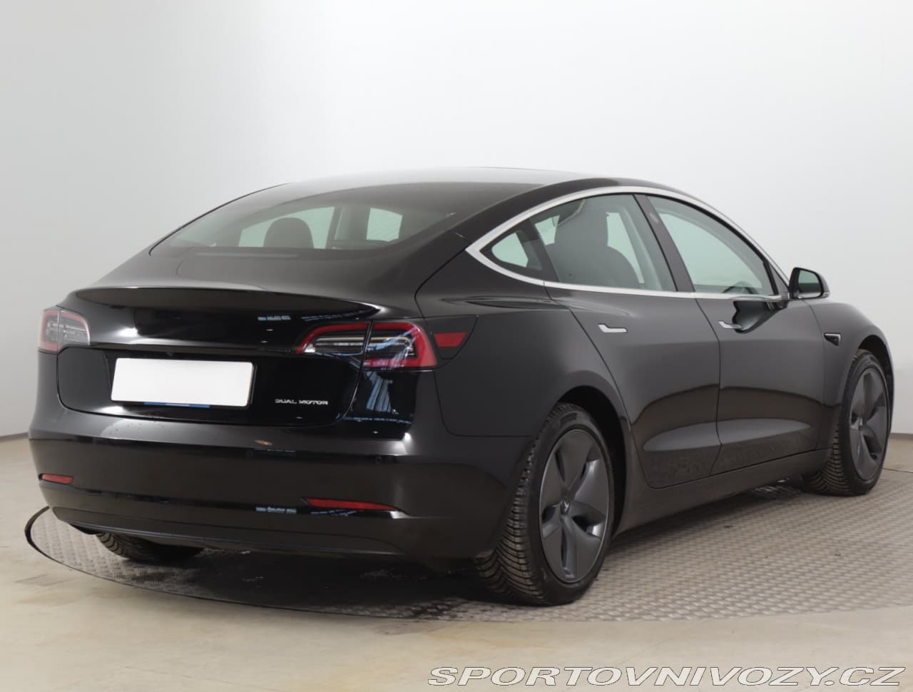 2020 Tesla Model 3 - 5