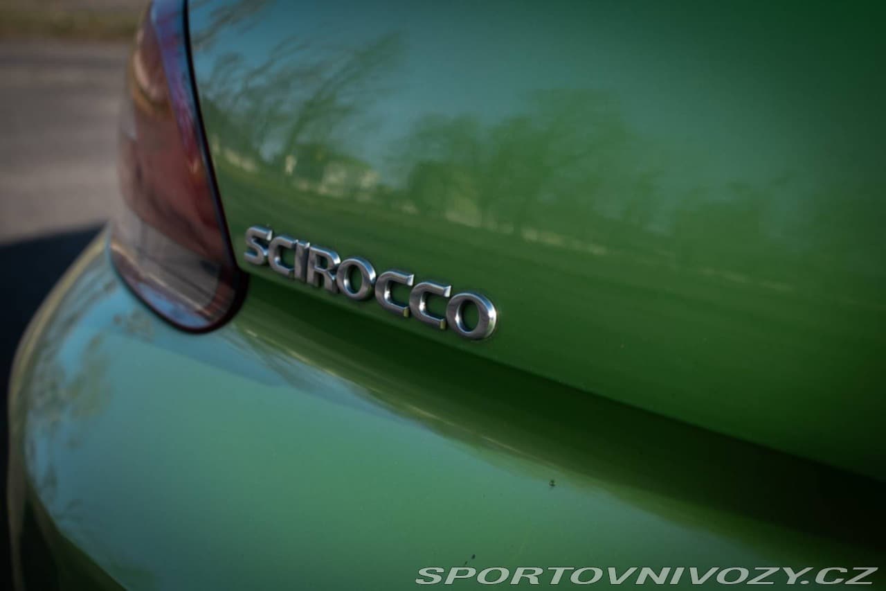 2010 Volkswagen Scirocco - 13