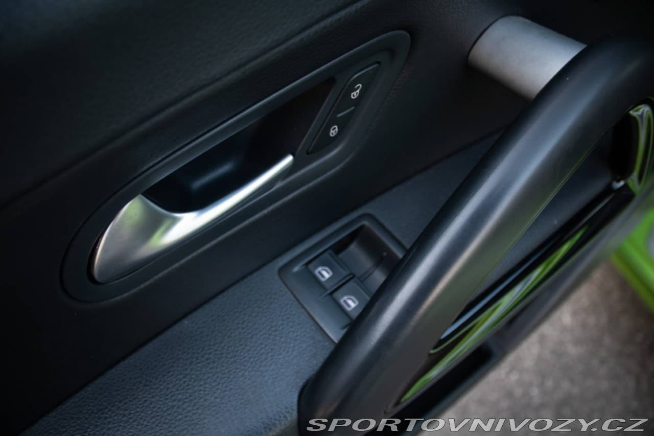 2010 Volkswagen Scirocco - 19