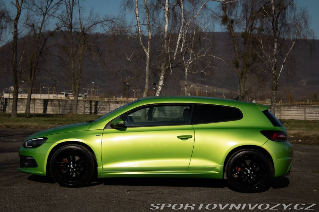 2010 Volkswagen Scirocco - 8