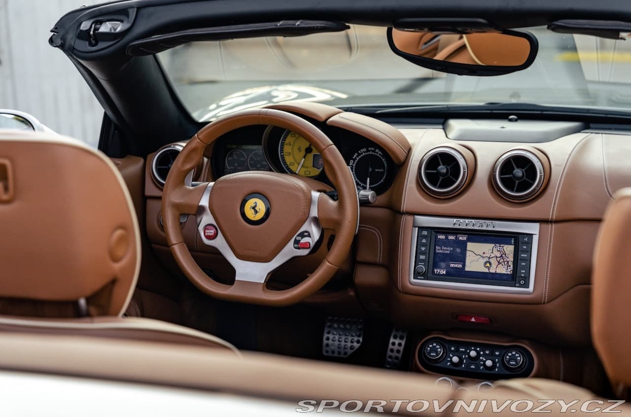 2010 Ferrari CALIFORNIA - 20
