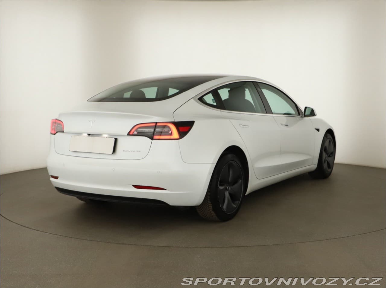 2020 Tesla Model 3 - 5