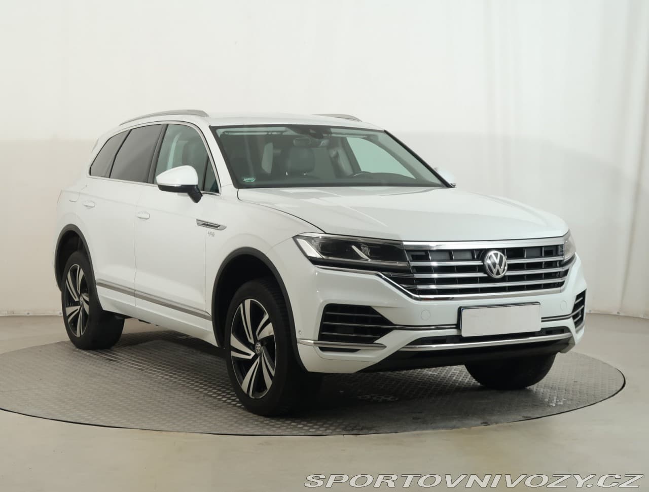 Volkswagen  Touareg  3.0 TDI