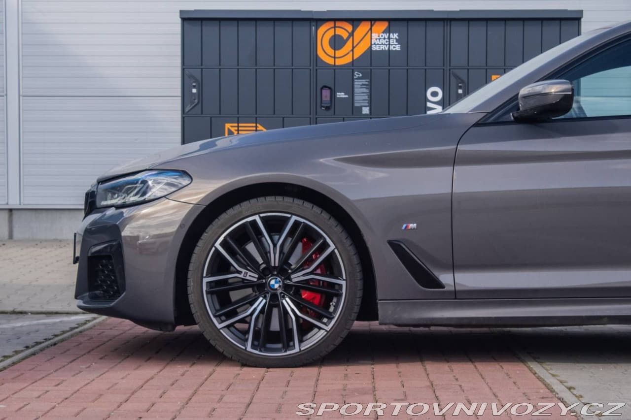 2021 BMW 5-Series - 14