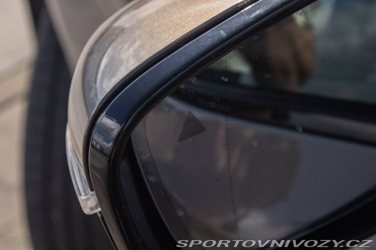 2021 BMW 5-Series - 16