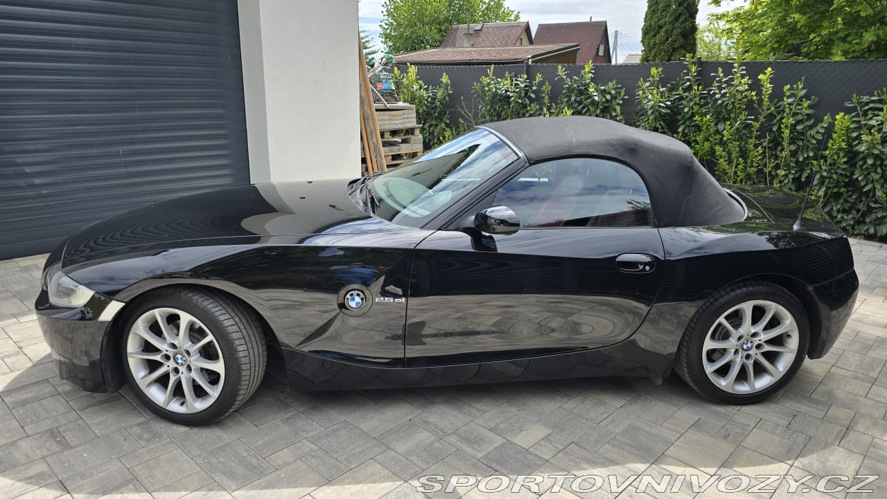 2006 BMW Z4 - 10