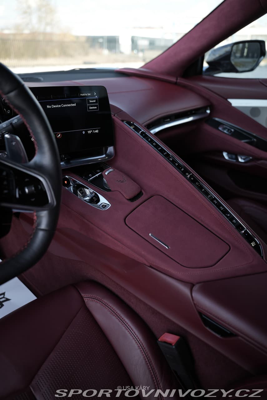 2021 Chevrolet Corvette - 14