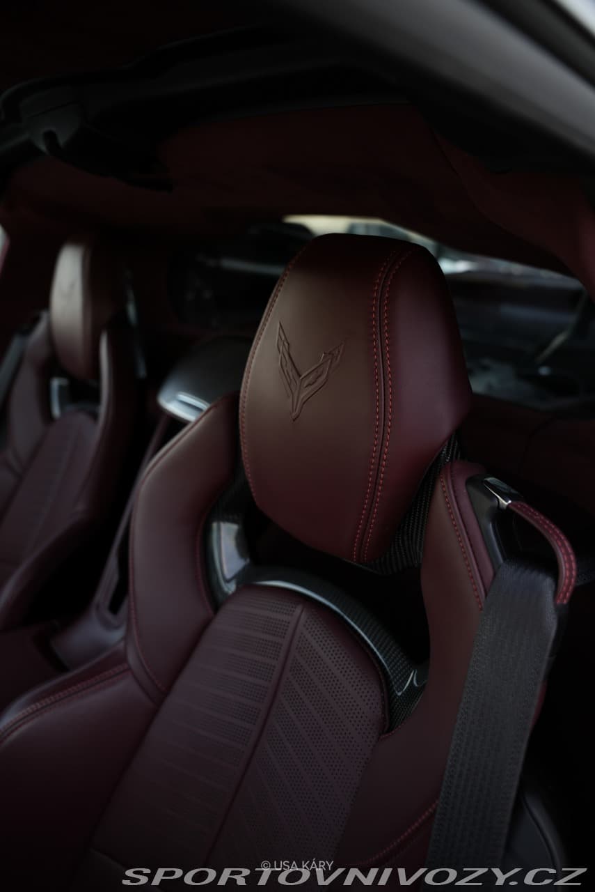 2021 Chevrolet Corvette - 17