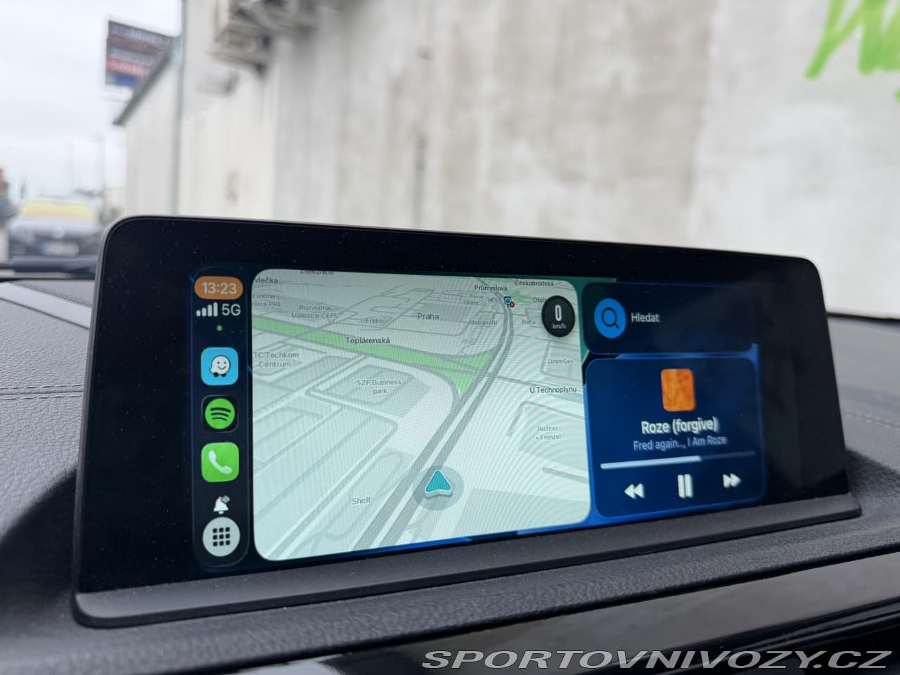 2018 BMW 1-SERIES - 11