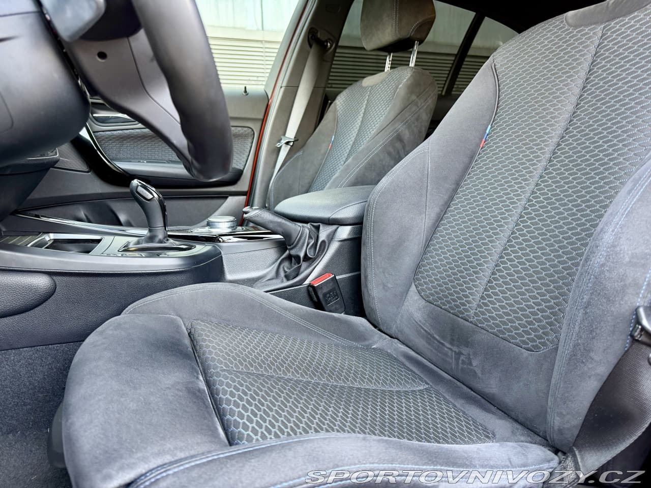 2018 BMW 1-SERIES - 9