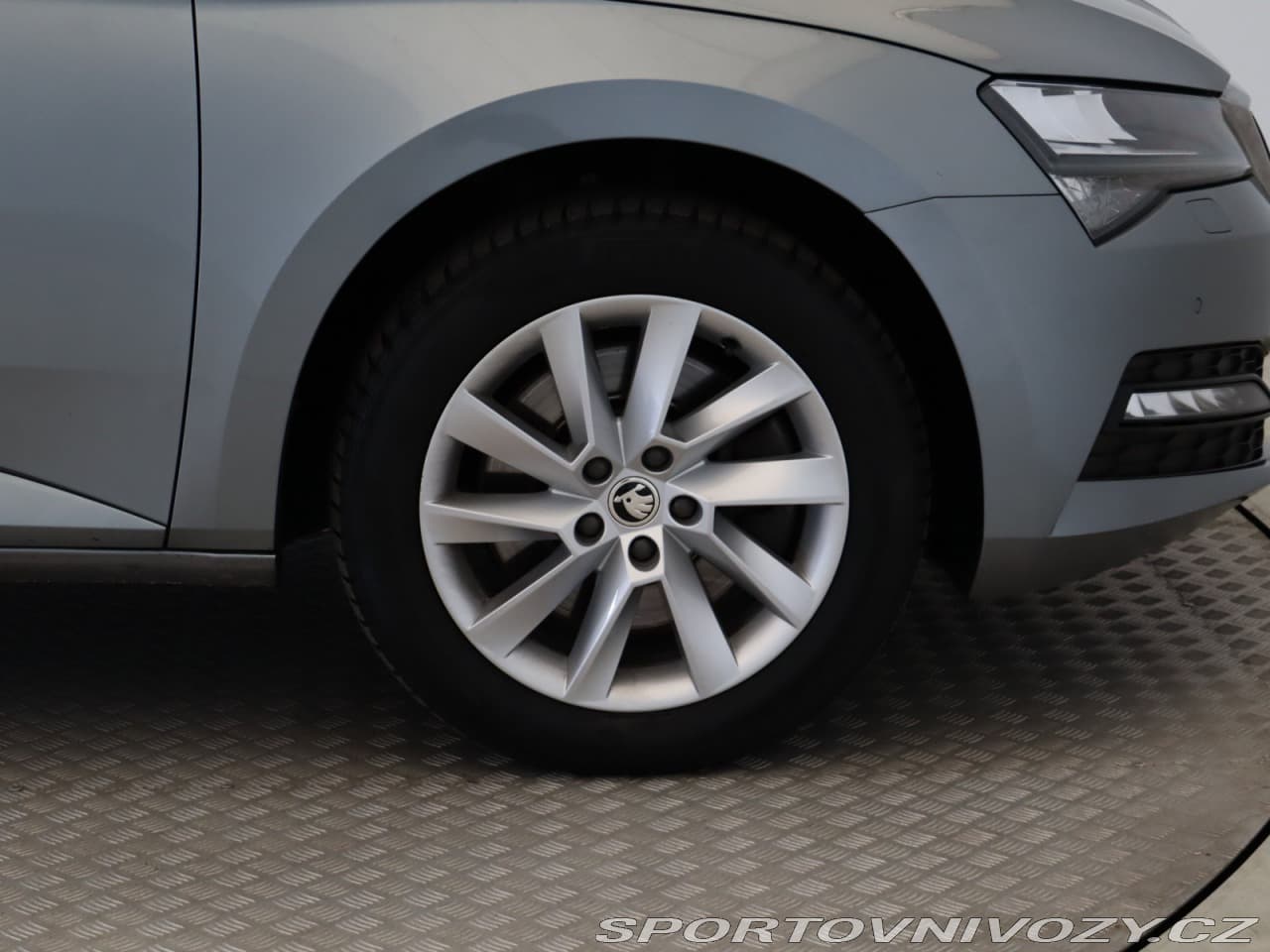 2020 Škoda Superb - 13