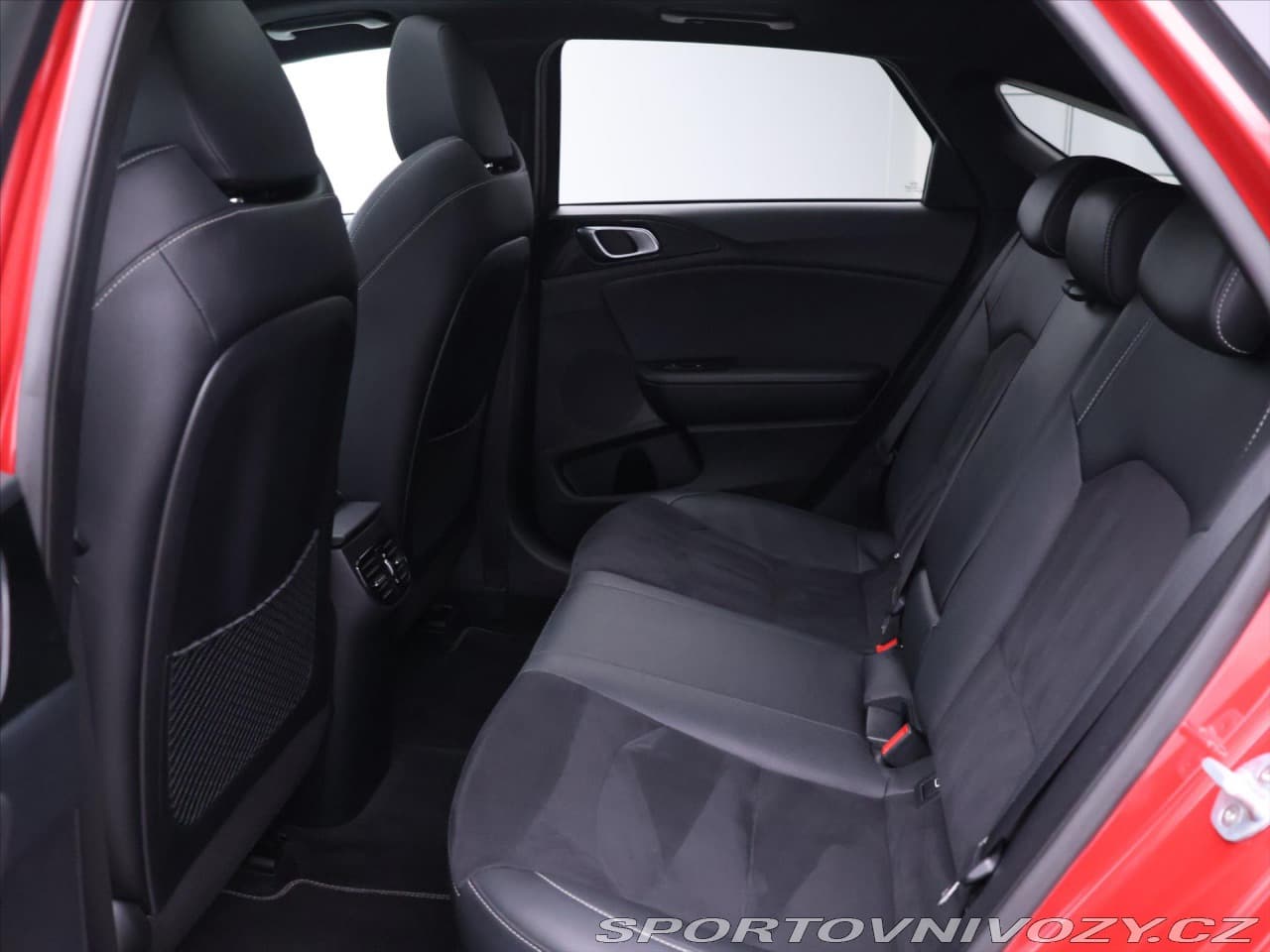 2019 Kia Proceed - 17