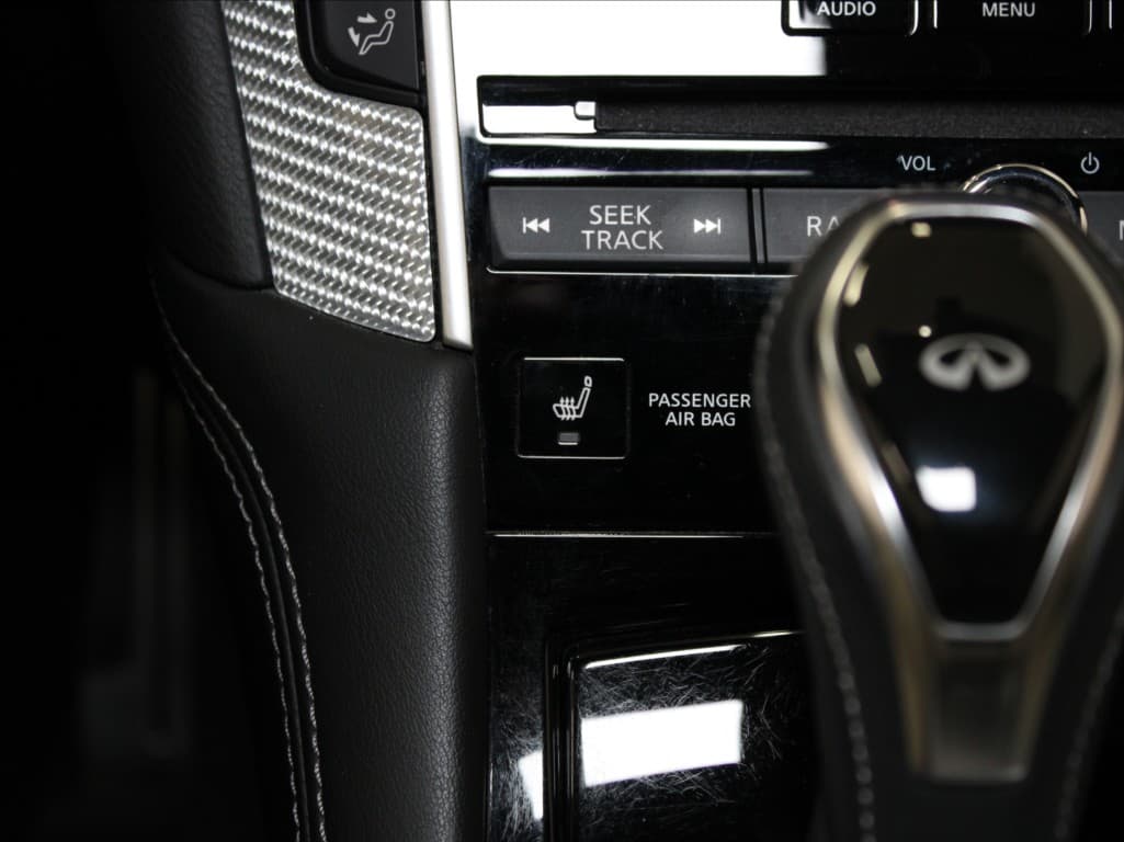 2018 Infiniti Q60 - 15