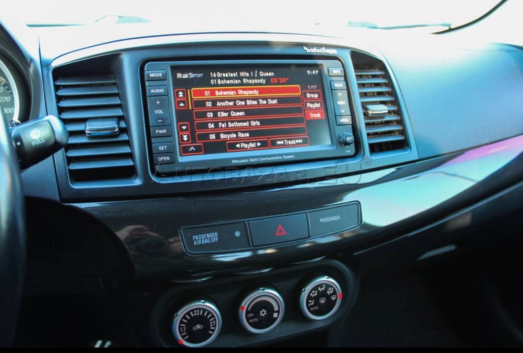 2011 Mitsubishi Lancer - 16