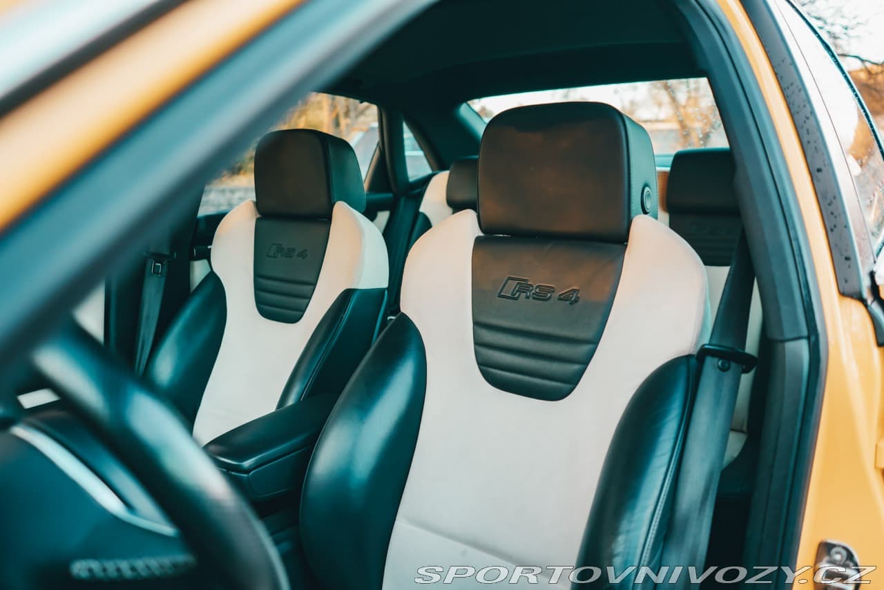 2006 Audi RS4 - 8