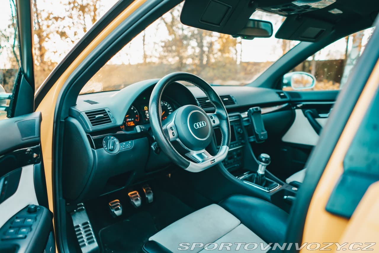 2006 Audi RS4 - 9
