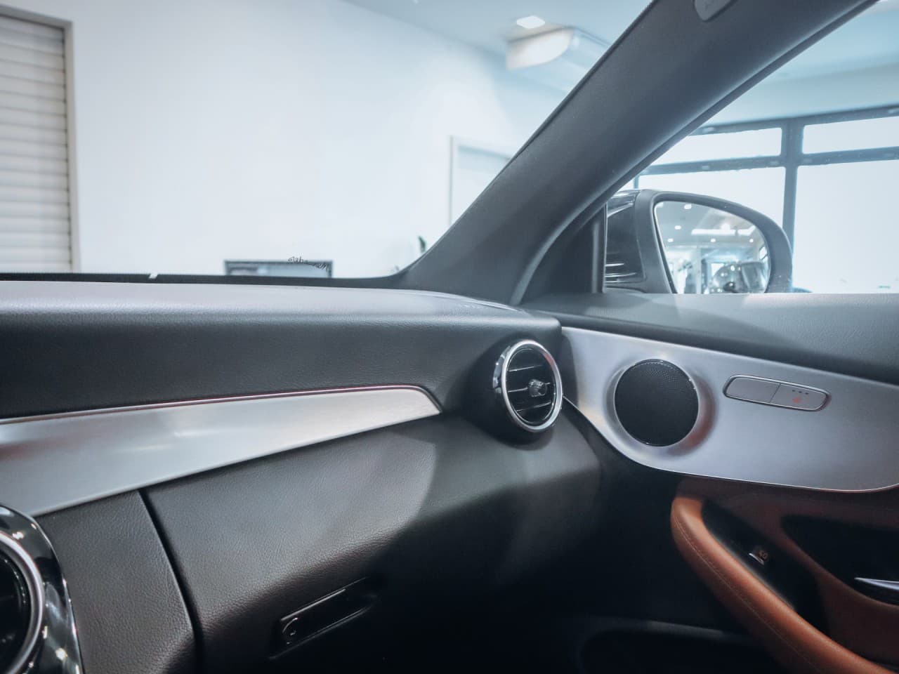 2018 Mercedes-Benz C-Class - 16