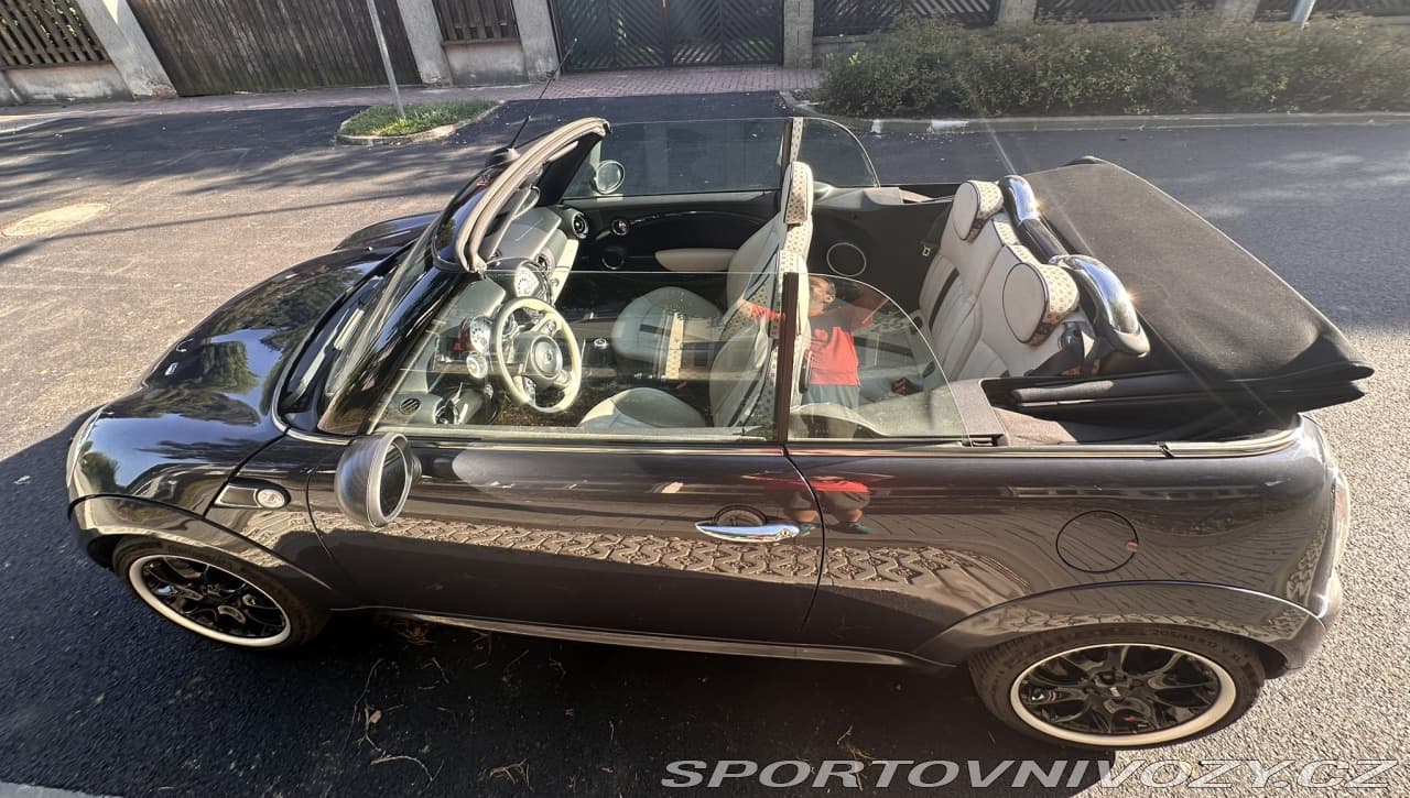 2011 Mini Cooper - 16