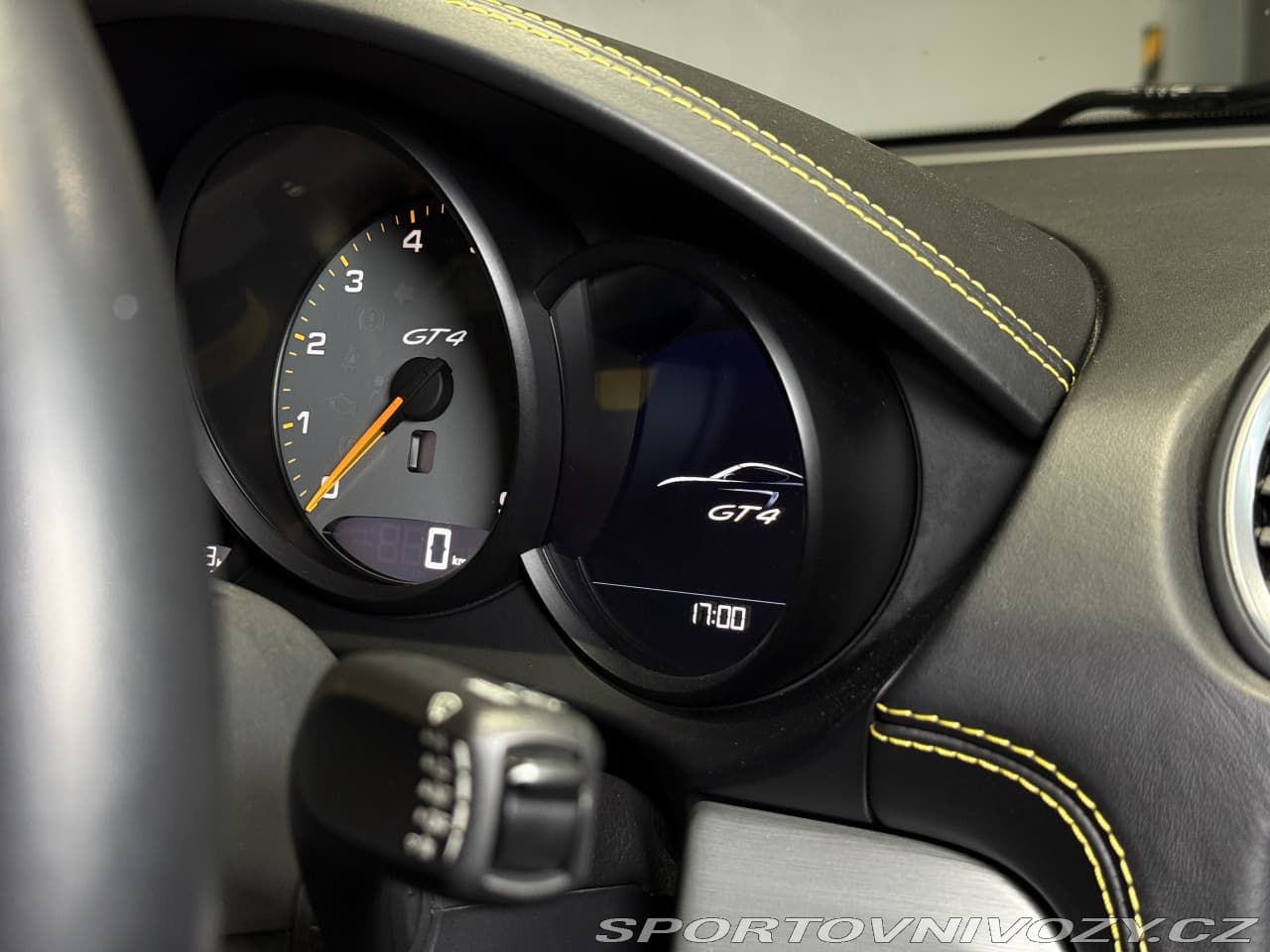 2019 Porsche Cayman - 11