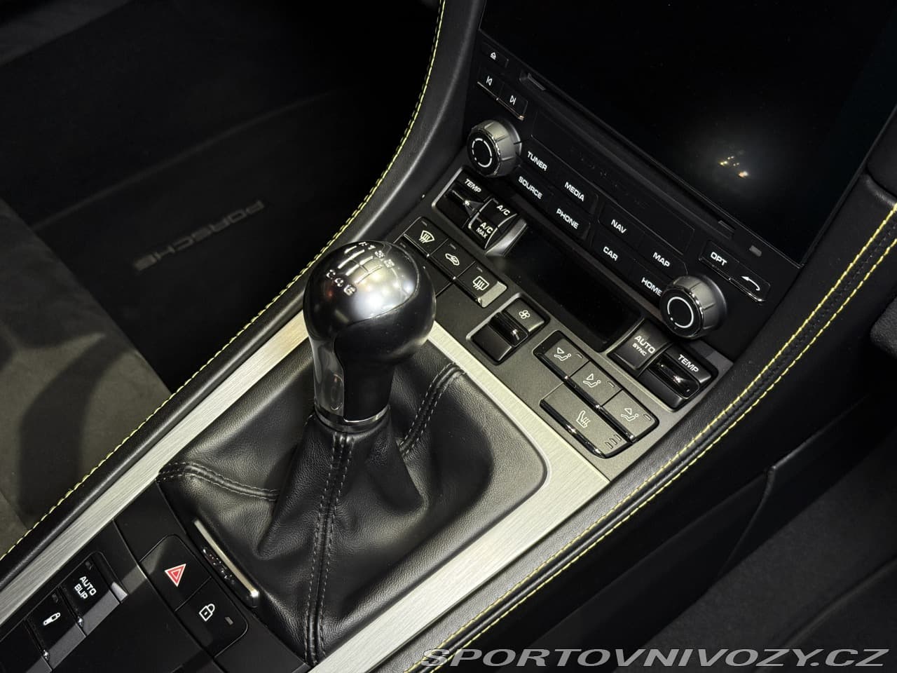 2019 Porsche Cayman - 12