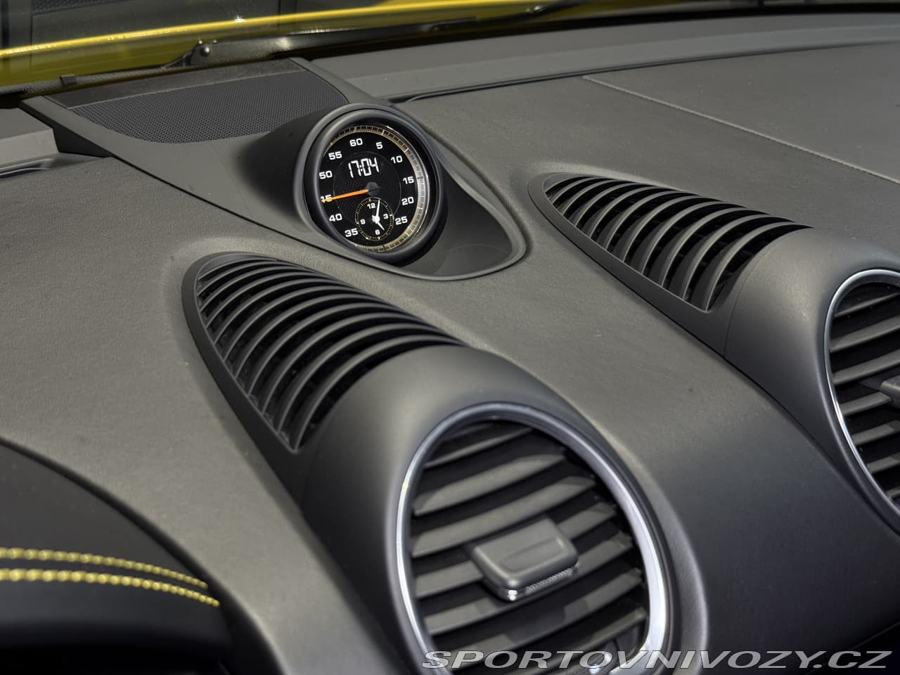 2019 Porsche Cayman - 14