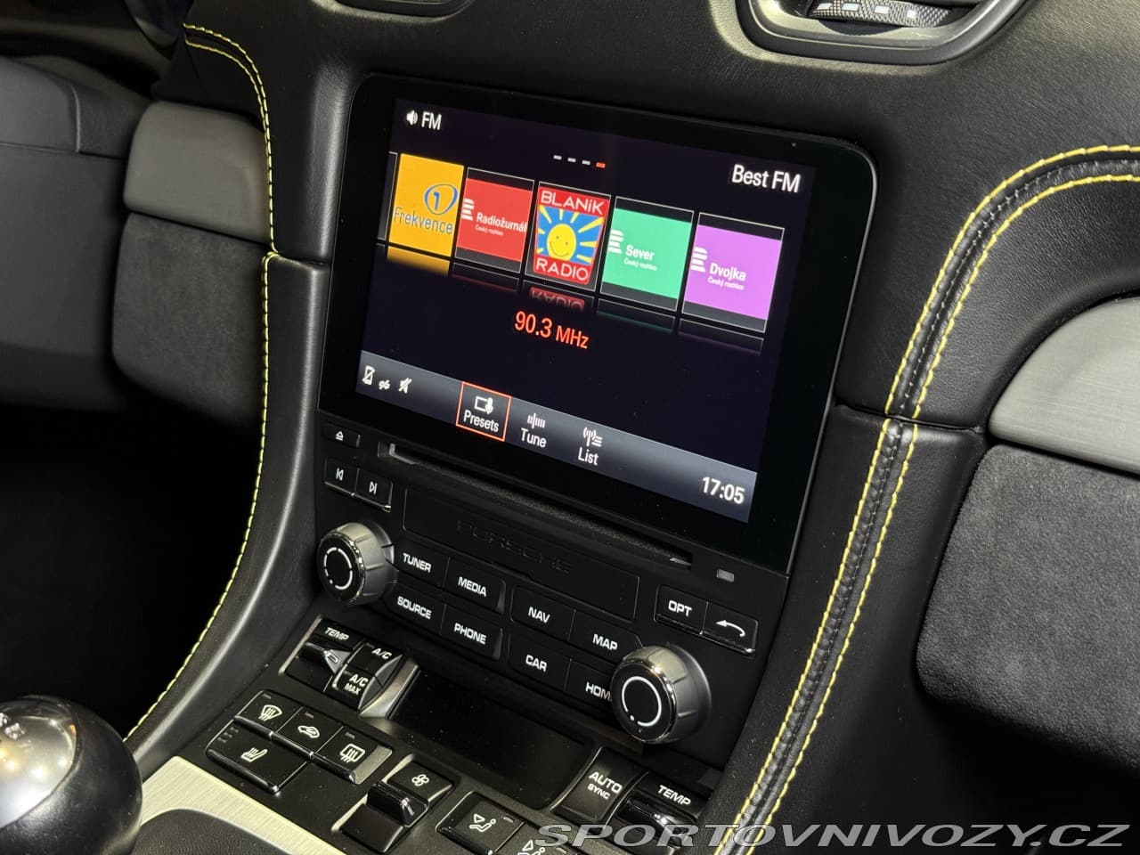 2019 Porsche Cayman - 15