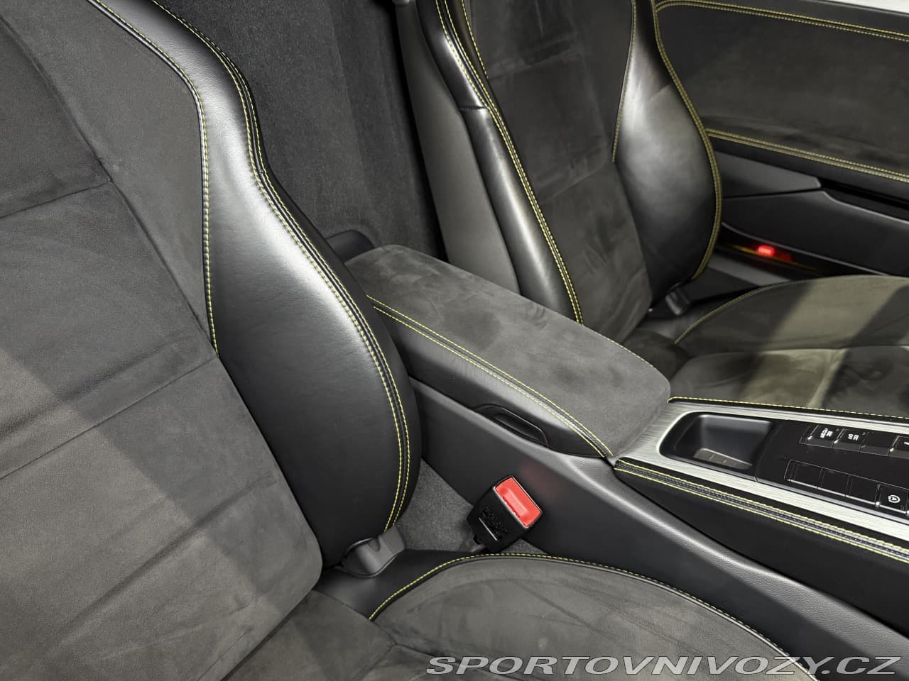 2019 Porsche Cayman - 17