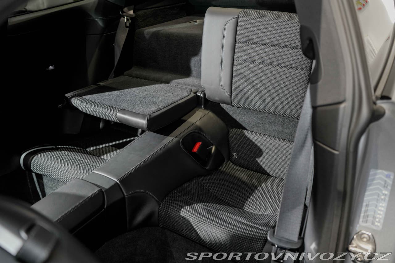 2023 Porsche 911 - 12