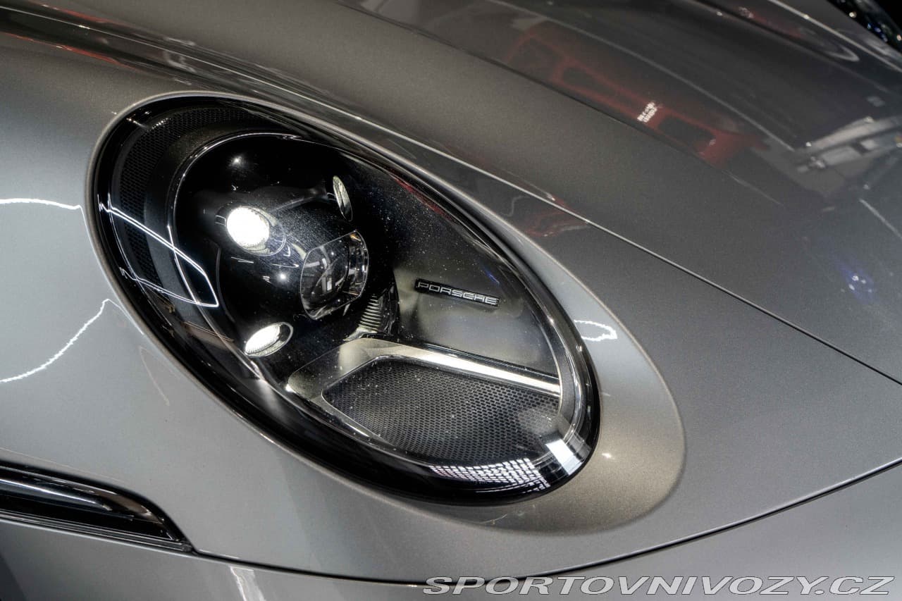 2023 Porsche 911 - 2