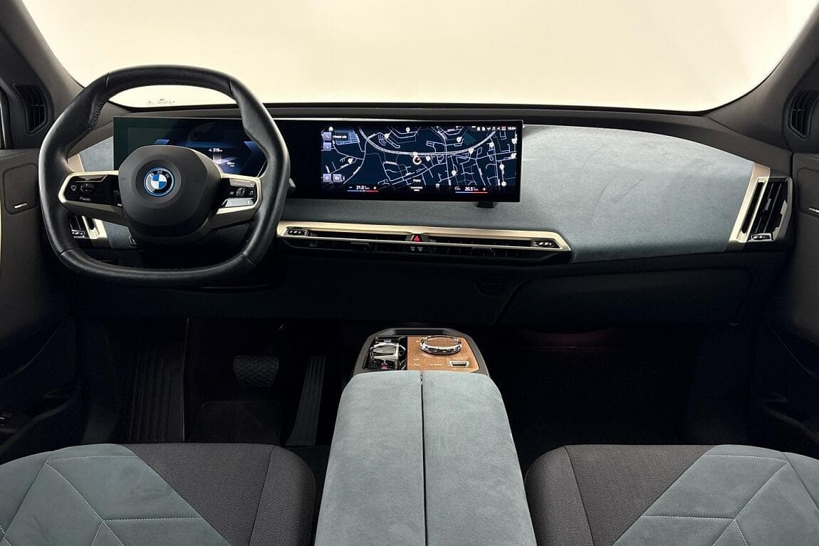 2022 BMW Ix - 29