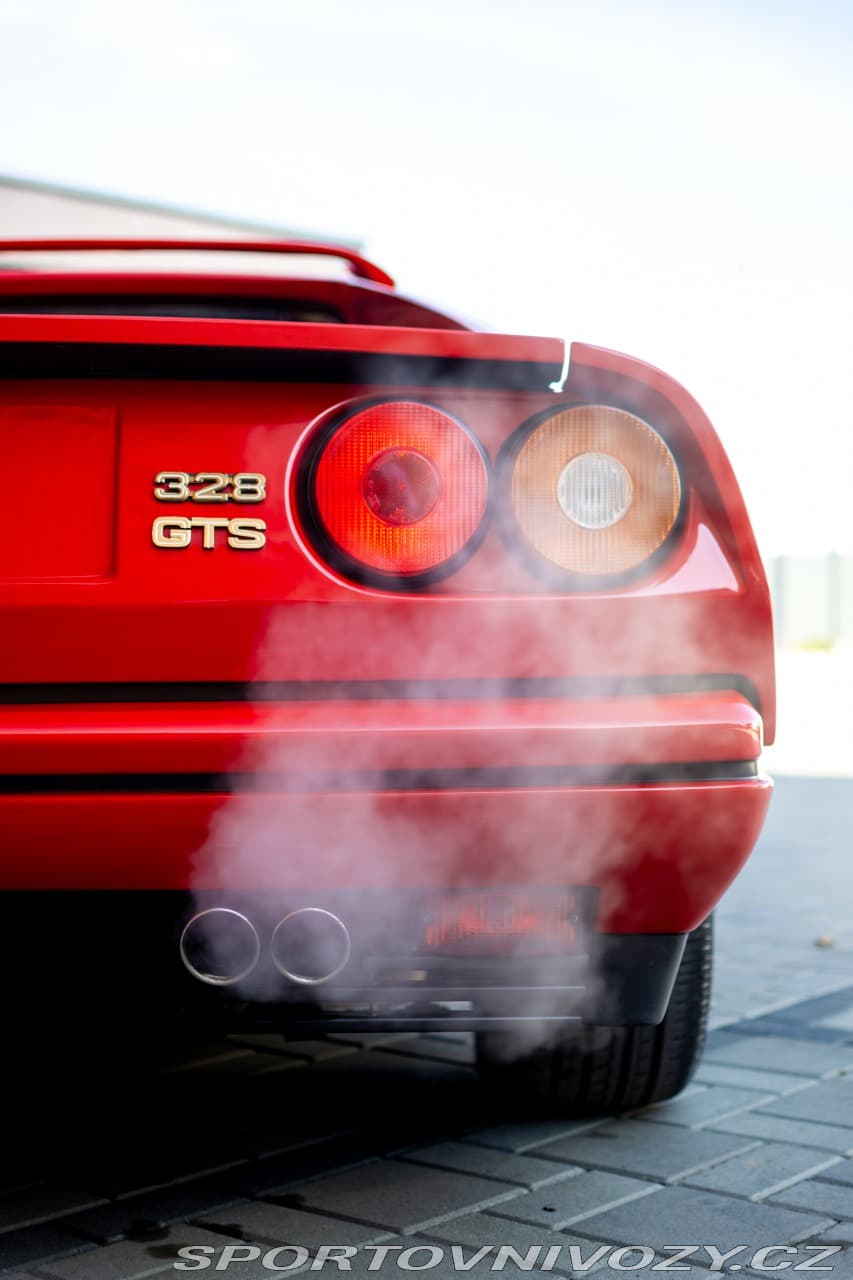 1986 Ferrari 328 - 17