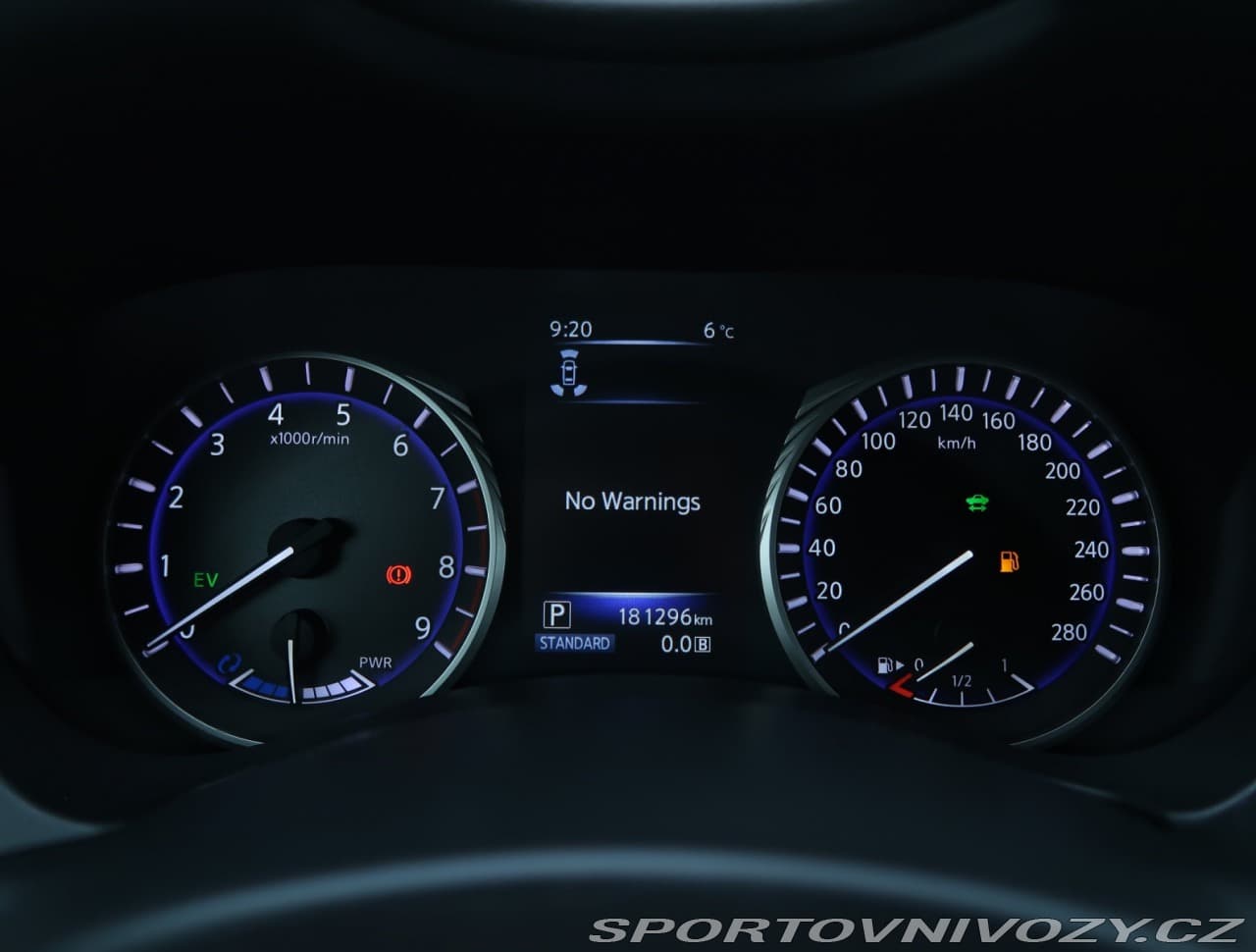 2016 Infiniti Q50 - 11