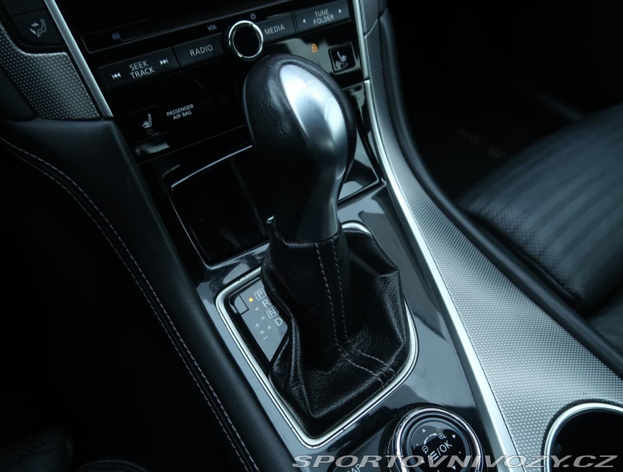 2016 Infiniti Q50 - 13