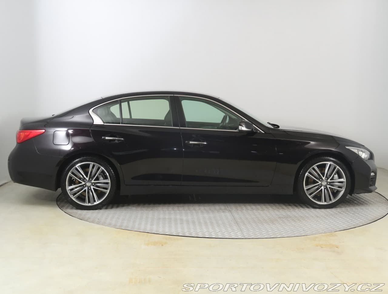 2016 Infiniti Q50 - 6