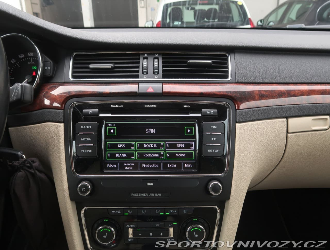 2011 Škoda Superb - 12