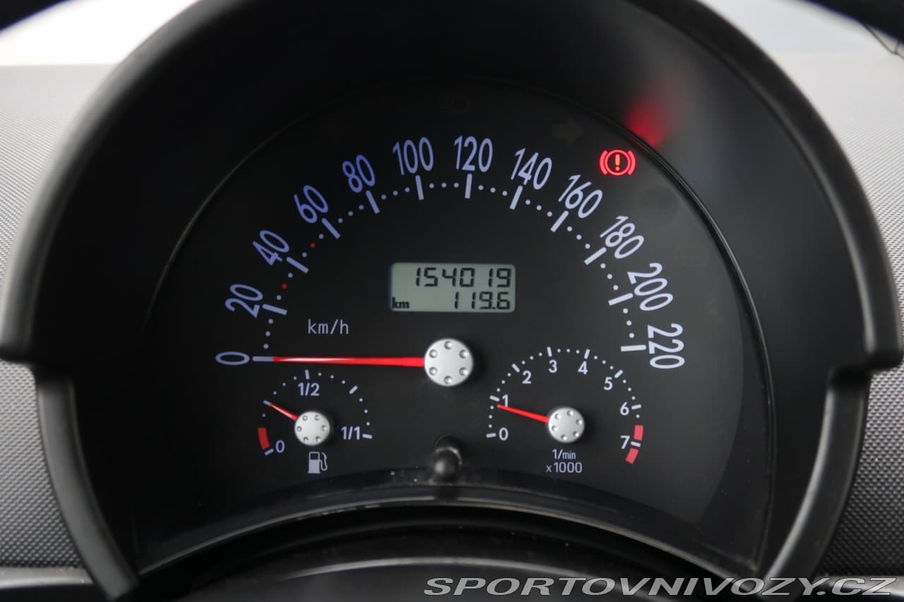 2000 Volkswagen Beetle - 11