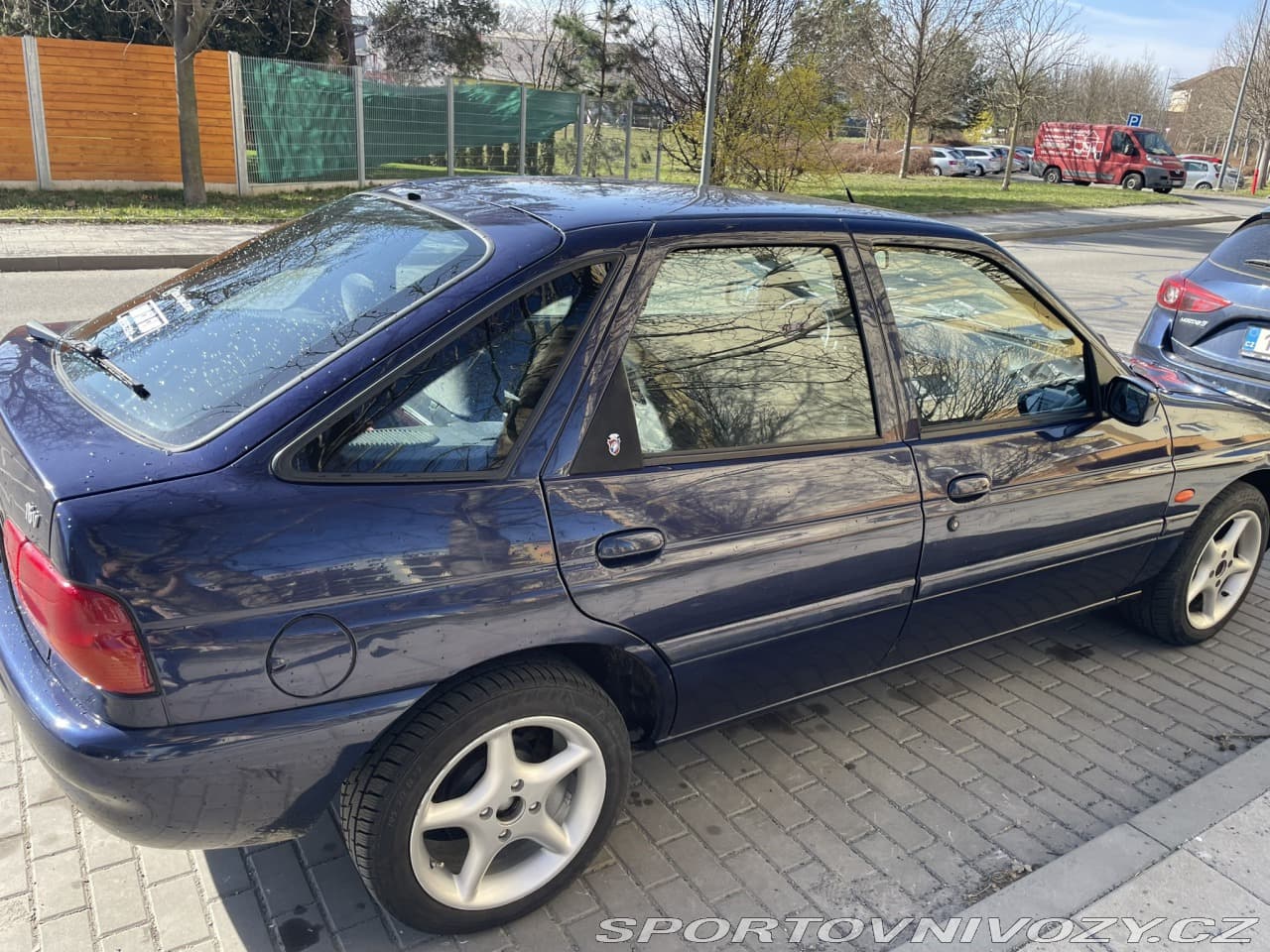 1996 Ford Escort - 6